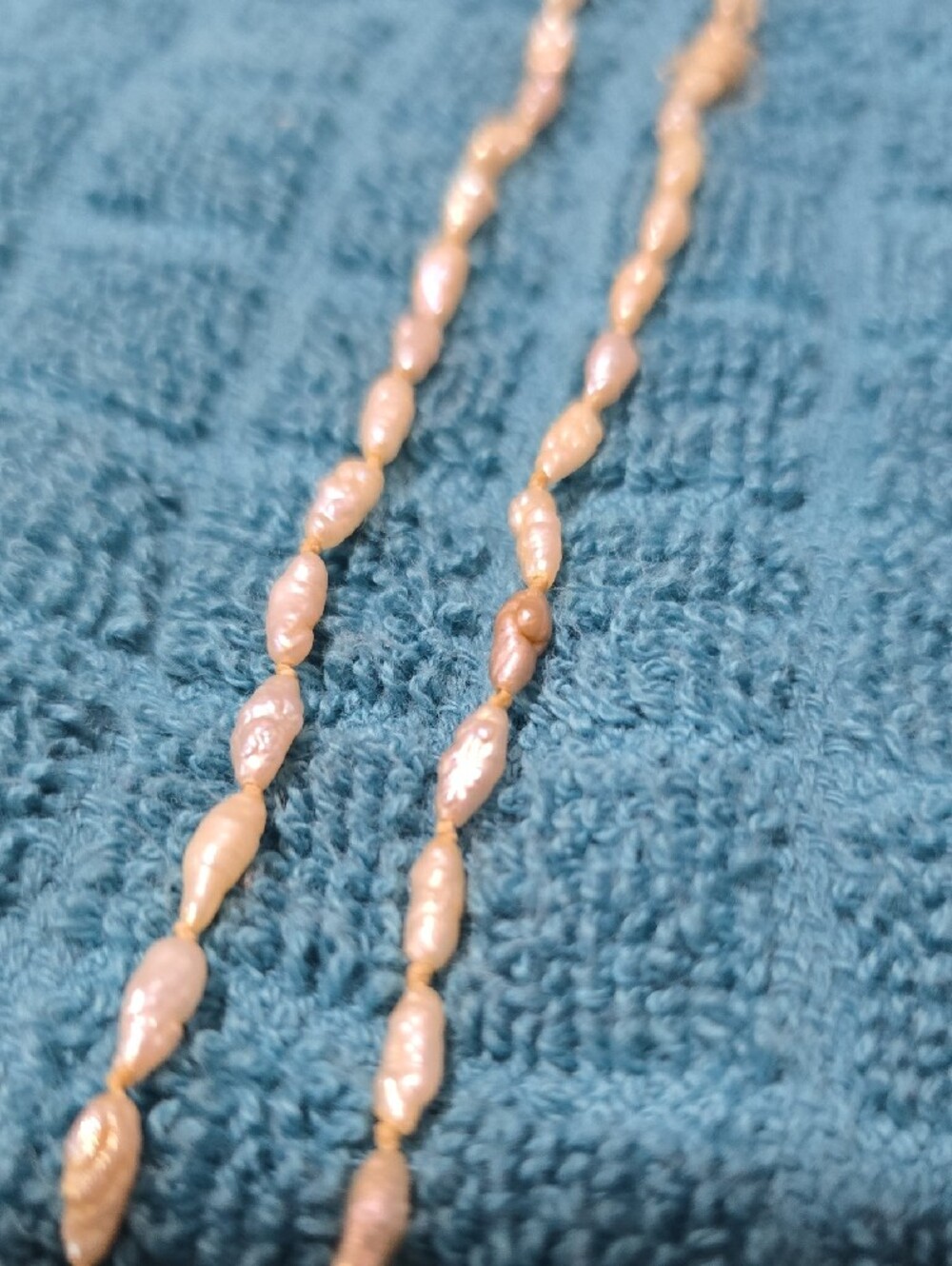 Freshwater Rice Pearl Necklace - Picture 5 of 7